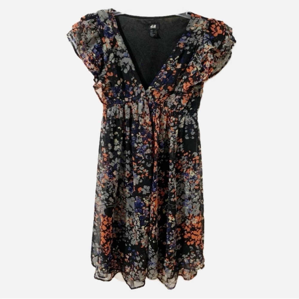 H&M Ruffled Flutter Sleeve V-neck Elastic Waist Ruffled Hem Floral Print Dress